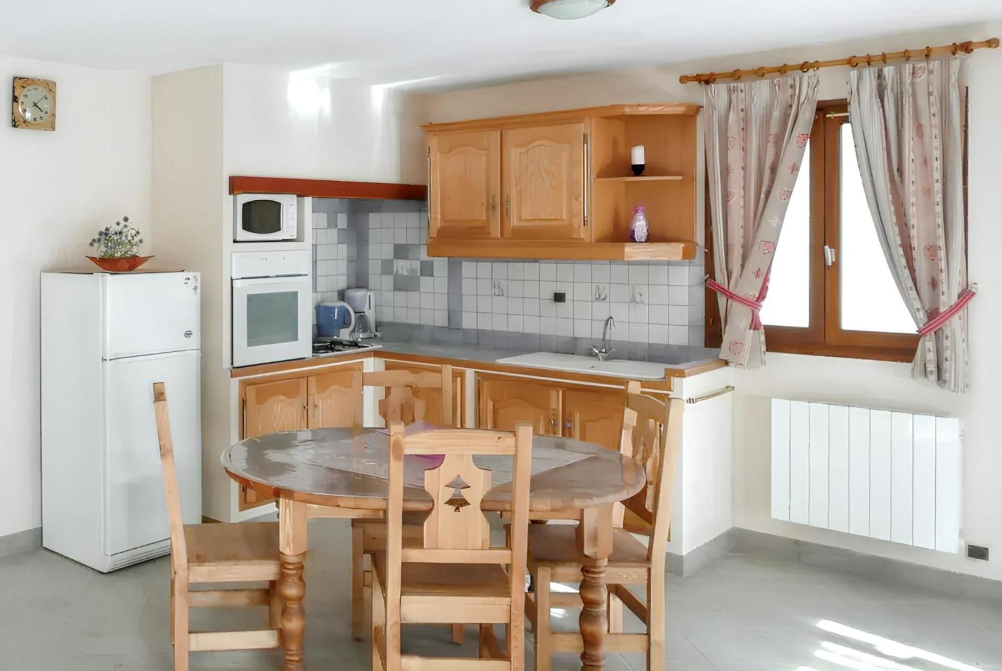 Appartement Paisible A Saint-Crepin Avec Vue Sur La Montagne المظهر الخارجي الصورة